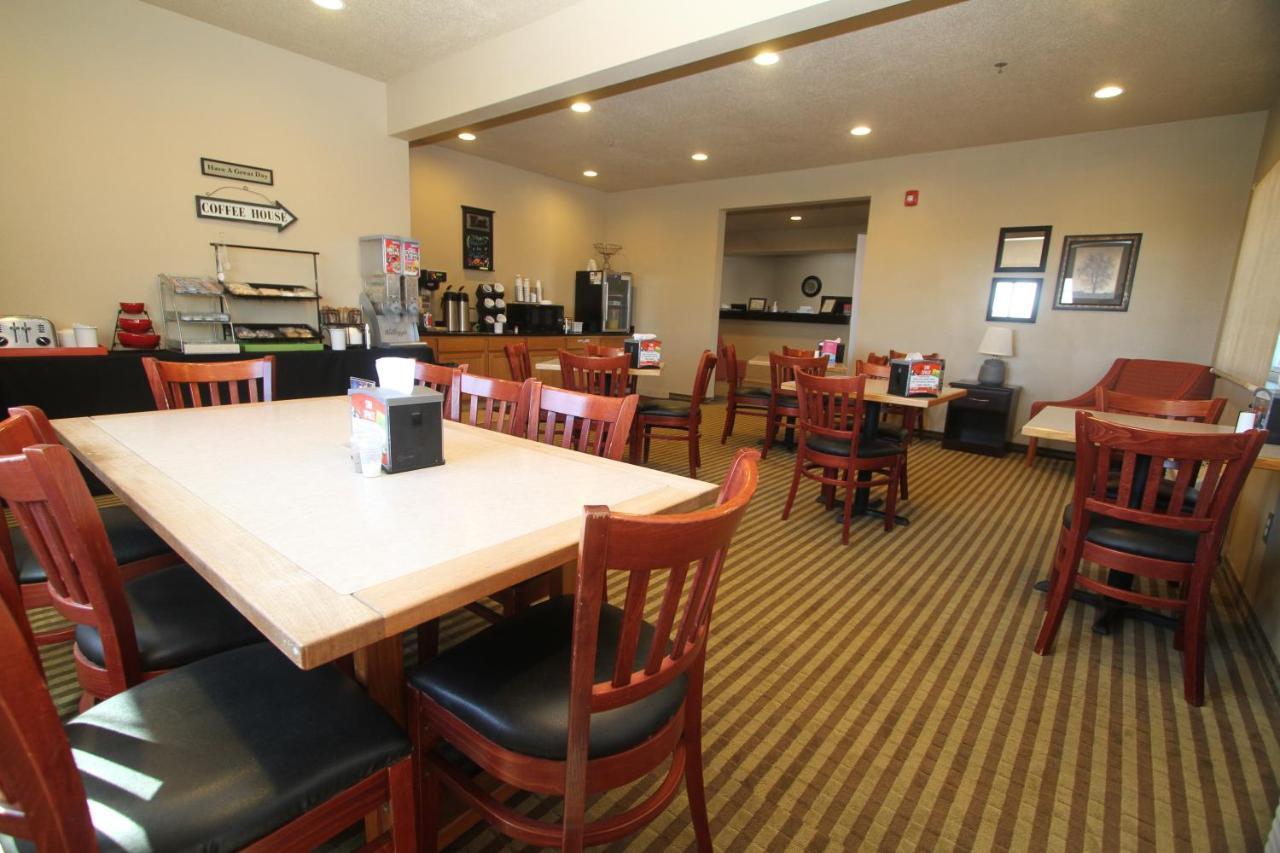 Bowman Inn And Suites מראה חיצוני תמונה