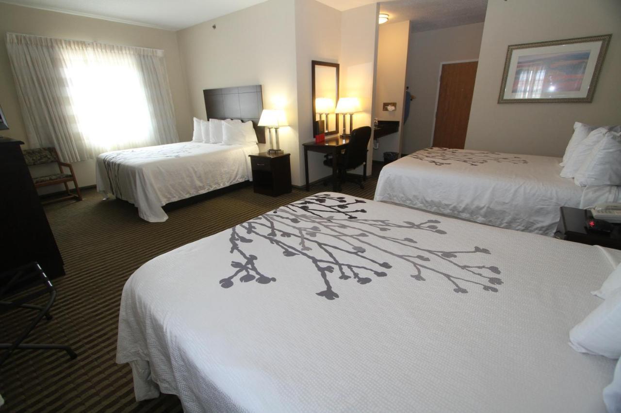Bowman Inn And Suites מראה חיצוני תמונה